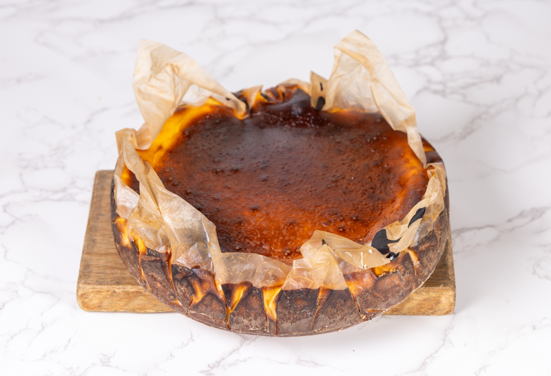 Pastel vasco con caramelo salado