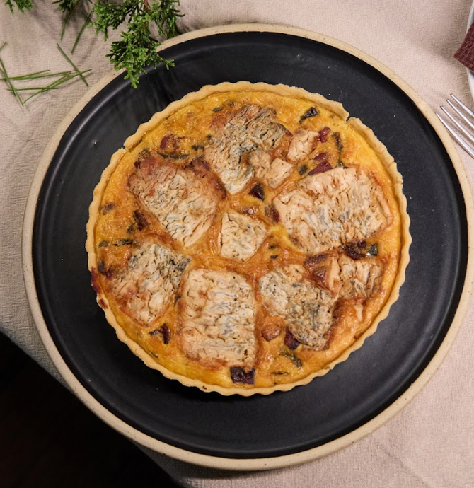 Tarta de cebolla caramelizada