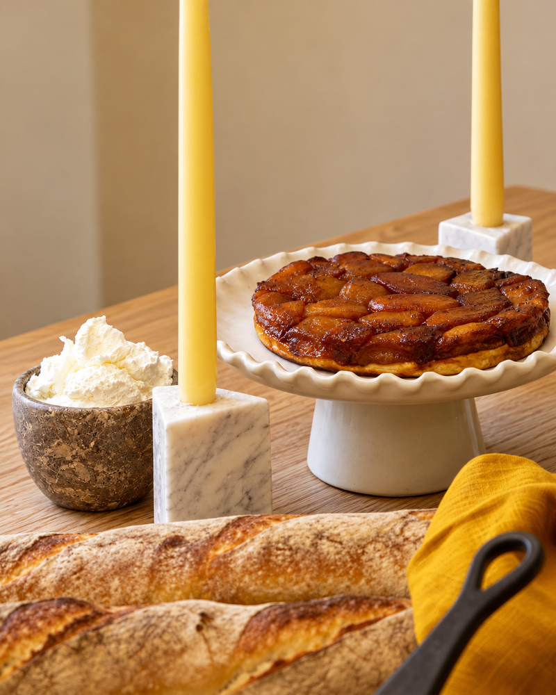 Tarta tatin de manzana con crema batida